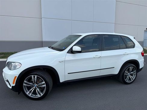 Used 2011 BMW X5 xDrive35d AWD/4WD image 4
