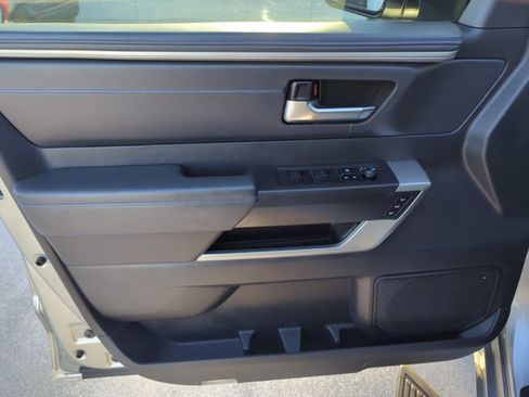 Used 2023 Toyota Sequoia Platinum image 7