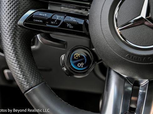 Used 2024 Mercedes-Benz AMG GT 63 image 40