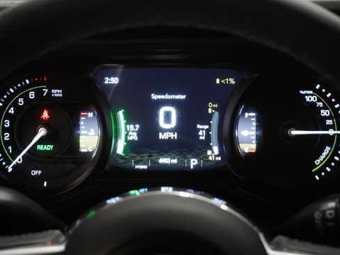 Used 2025 Jeep Wrangler Unlimited Sahara image 22