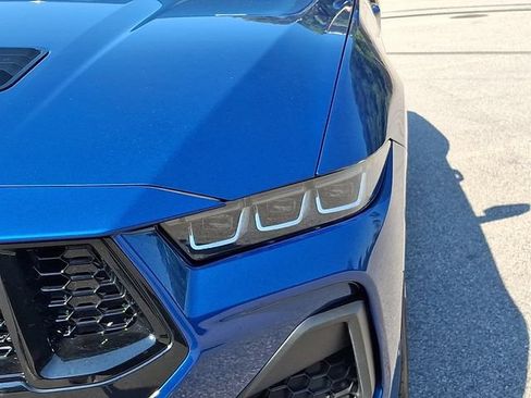 Used 2024 Ford Mustang GT RWD image 11