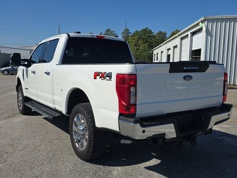 Used 2021 Ford F250 Lariat w/ Chrome Package image 4