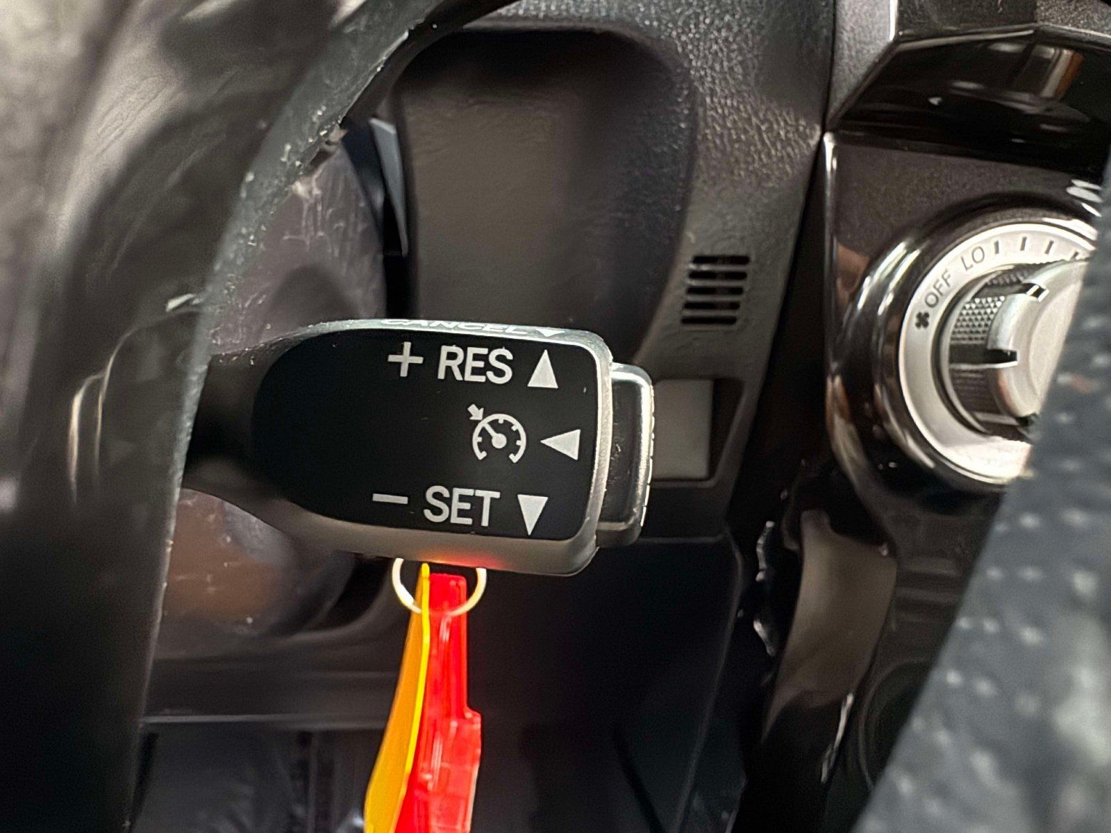 Used 2019 Toyota 4Runner TRD Off-Road Premium AWD/4WD image 32