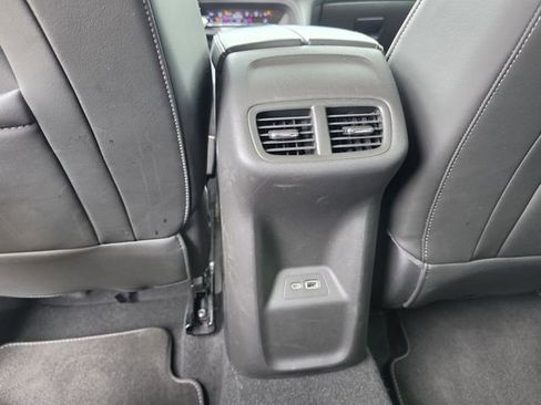 Used 2021 Buick Envision Essence w/ Technology Package I FWD image 18