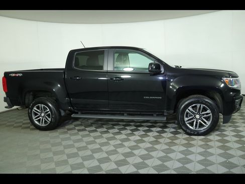 Used 2021 Chevrolet Colorado W/T w/ Custom Special Edition image 18