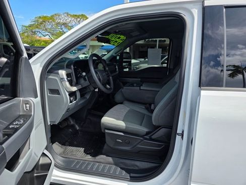 Used 2024 Ford F350 XLT image 9