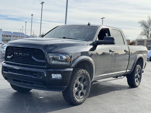 Used 2018 RAM 2500 Laramie w/ Sport Appearance Group image 12