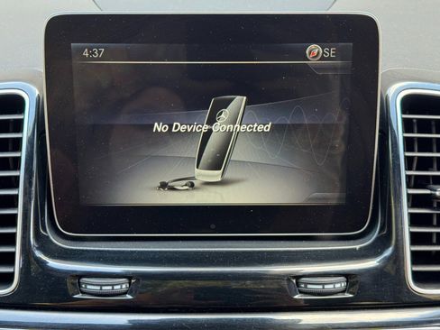 Used 2017 Mercedes-Benz GLE 350 image 27