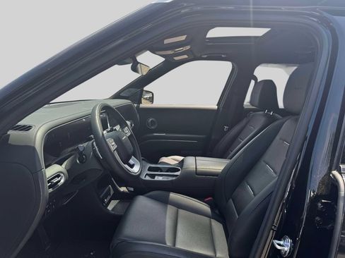 Used 2026 Hyundai Palisade Calligraphy AWD/4WD image 16