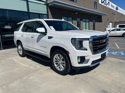 Used 2022 GMC Yukon SLT w/ SLT Premium Package