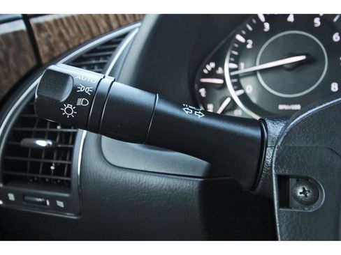 Used 2019 Nissan Armada Platinum RWD image 23