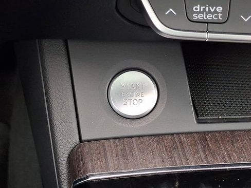 Certified 2023 Audi Q5 2.0T Premium w/ Convenience Package image 24