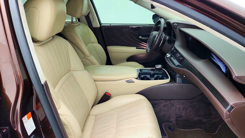 Used 2018 Lexus LS 500 w/ Luxury Package RWD image 25