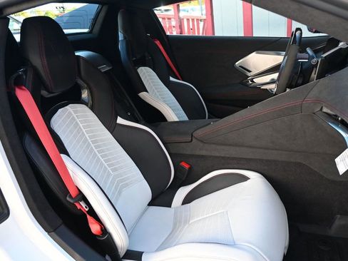 Used 2023 Chevrolet Corvette Z06 image 20