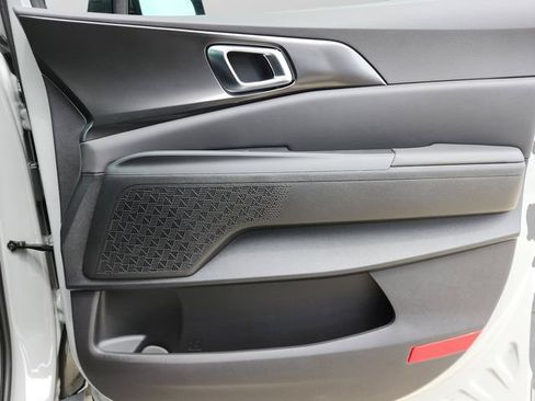 New 2026 Kia Carnival SX w/ SX Dark Edition Package FWD image 30