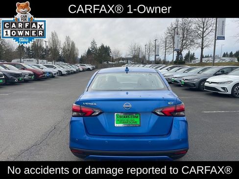 Used 2023 Nissan Versa SV image 4