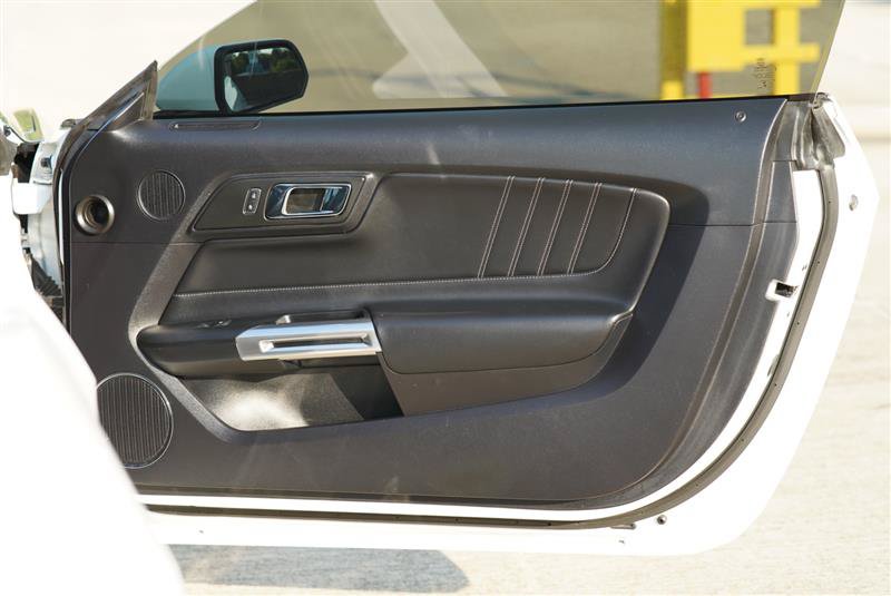 Used 2015 Ford Mustang Coupe RWD image 69