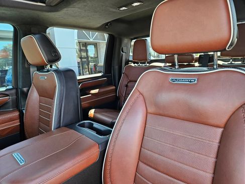 Used 2024 GMC Sierra 2500 Denali Ultimate w/ Max Trailering Package AWD/4WD image 18