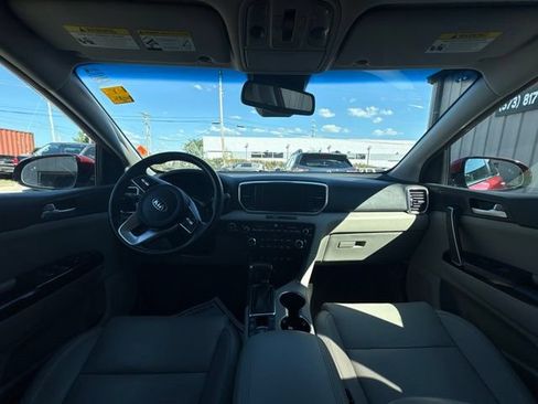 Used 2021 Kia Sportage EX w/ EX Technology Package AWD/4WD image 16