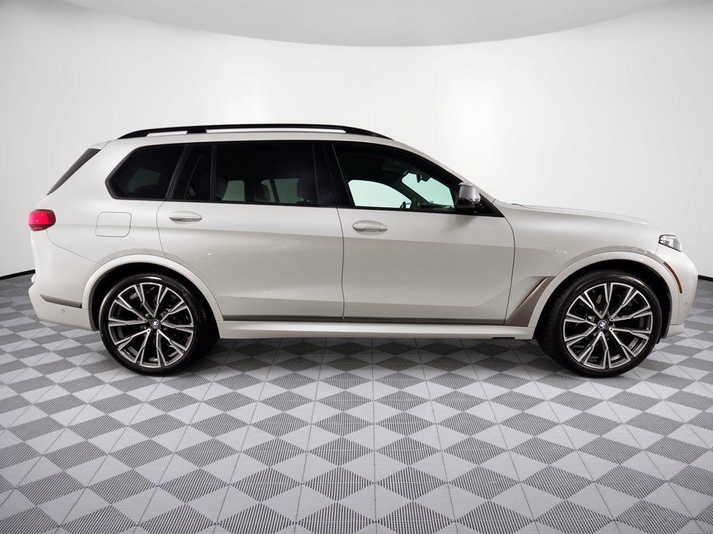 Used 2021 BMW X7 M50i AWD/4WD image 6