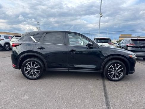 Used 2018 MAZDA CX-5 Touring w/ Preferred Equipment Package AWD/4WD image 4