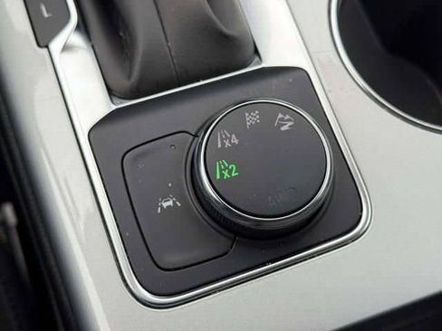 Used 2025 Chevrolet Blazer LT AWD/4WD image 28