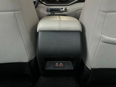 Used 2025 Nissan Altima 2.5 SV image 13