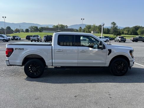 Used 2025 Ford F150 XLT w/ Equipment Group 302A MID AWD/4WD image 6