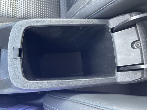 Used 2025 Chevrolet Trax LT image 29