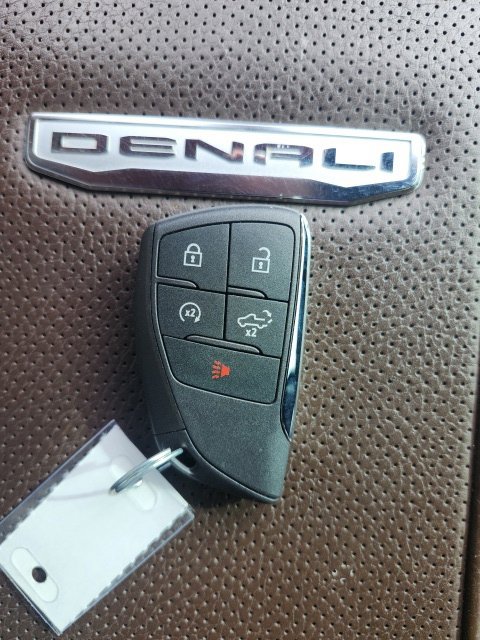 Used 2025 GMC Sierra 3500 Denali AWD/4WD image 21