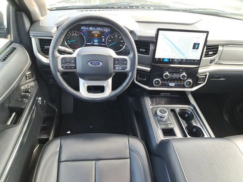 Certified 2023 Ford Expedition Max XLT image 16