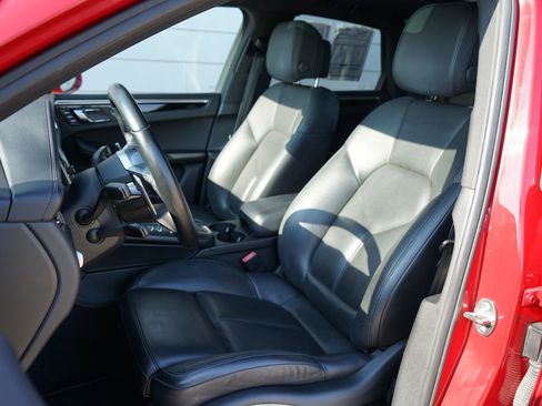 Used 2017 Porsche Macan S image 23