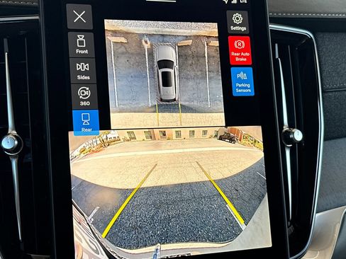 New 2026 Volvo XC90 B6 Ultra image 18