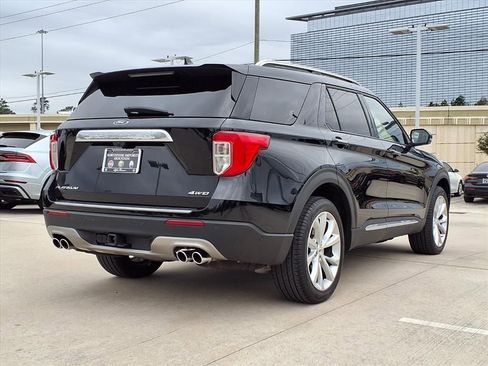 Used 2022 Ford Explorer Platinum w/ Equipment Group 601A image 8