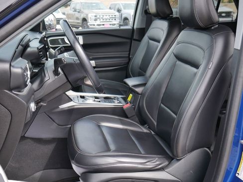 Used 2021 Ford Explorer XLT w/ Equipment Group 202A image 26