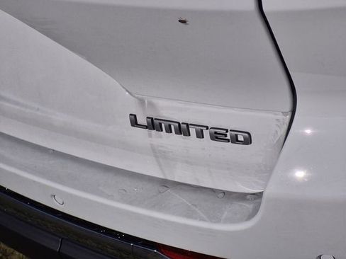 New 2025 Jeep Grand Cherokee Limited image 8