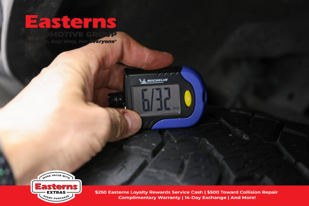 Used 2014 Toyota 4Runner SR5 AWD/4WD image 27