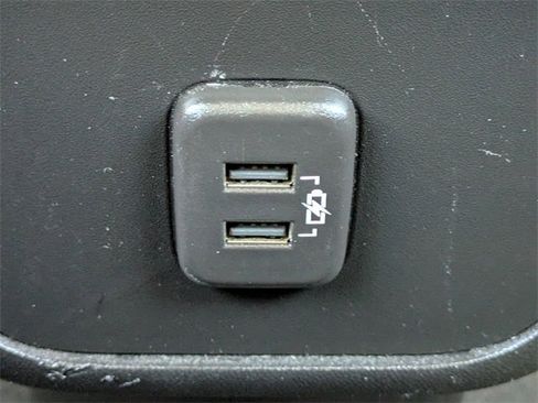 Used 2020 Chevrolet Equinox LT image 18