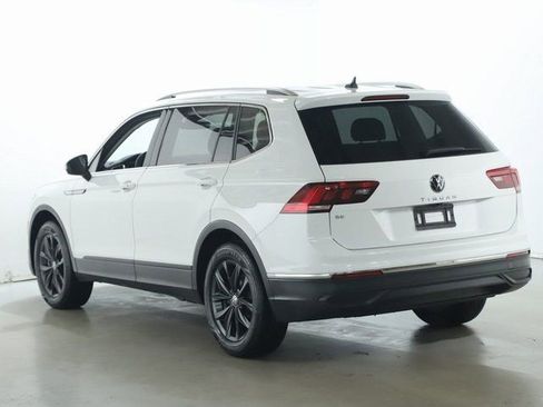 Used 2024 Volkswagen Tiguan SE FWD image 43