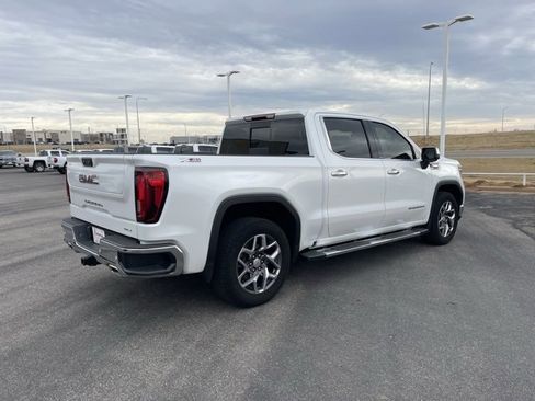 Used 2022 GMC Sierra 1500 SLT image 5