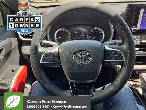 Used 2023 Toyota Highlander XSE FWD image 28