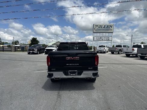 Used 2024 GMC Sierra 1500 SLT w/ SLT Premium Plus Package AWD/4WD image 18