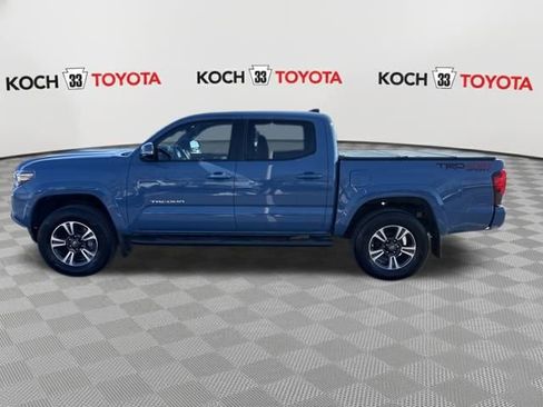 Used 2019 Toyota Tacoma TRD Sport image 39