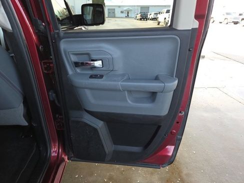 Used 2018 RAM 1500 Big Horn image 47