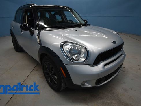 Used 2011 MINI Cooper Countryman S image 1