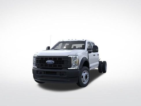 New 2026 Ford F550 4x4 Crew Cab image 1