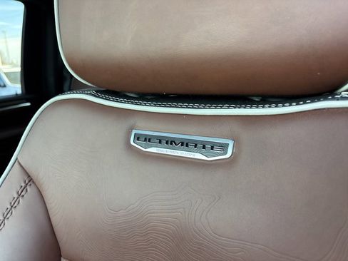 Used 2025 GMC Sierra 3500 Denali Ultimate image 26