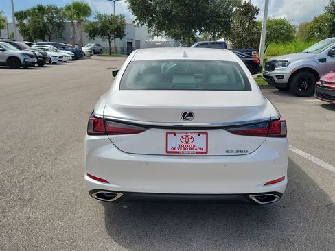 Used 2023 Lexus ES 350 w/ Premium Package FWD image 6