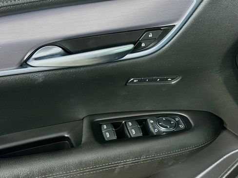 Used 2018 Cadillac XT5 Luxury w/ Driver Awareness Package image 24