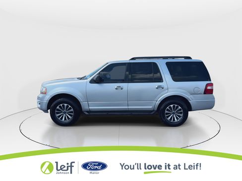 Used 2015 Ford Expedition XLT image 5